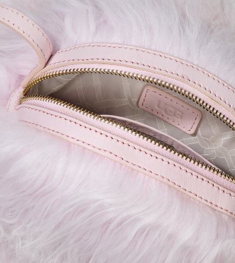 UGG モンゴリアンポンポン クロスボディ UGG モンゴリアンポンポン クロスボディ